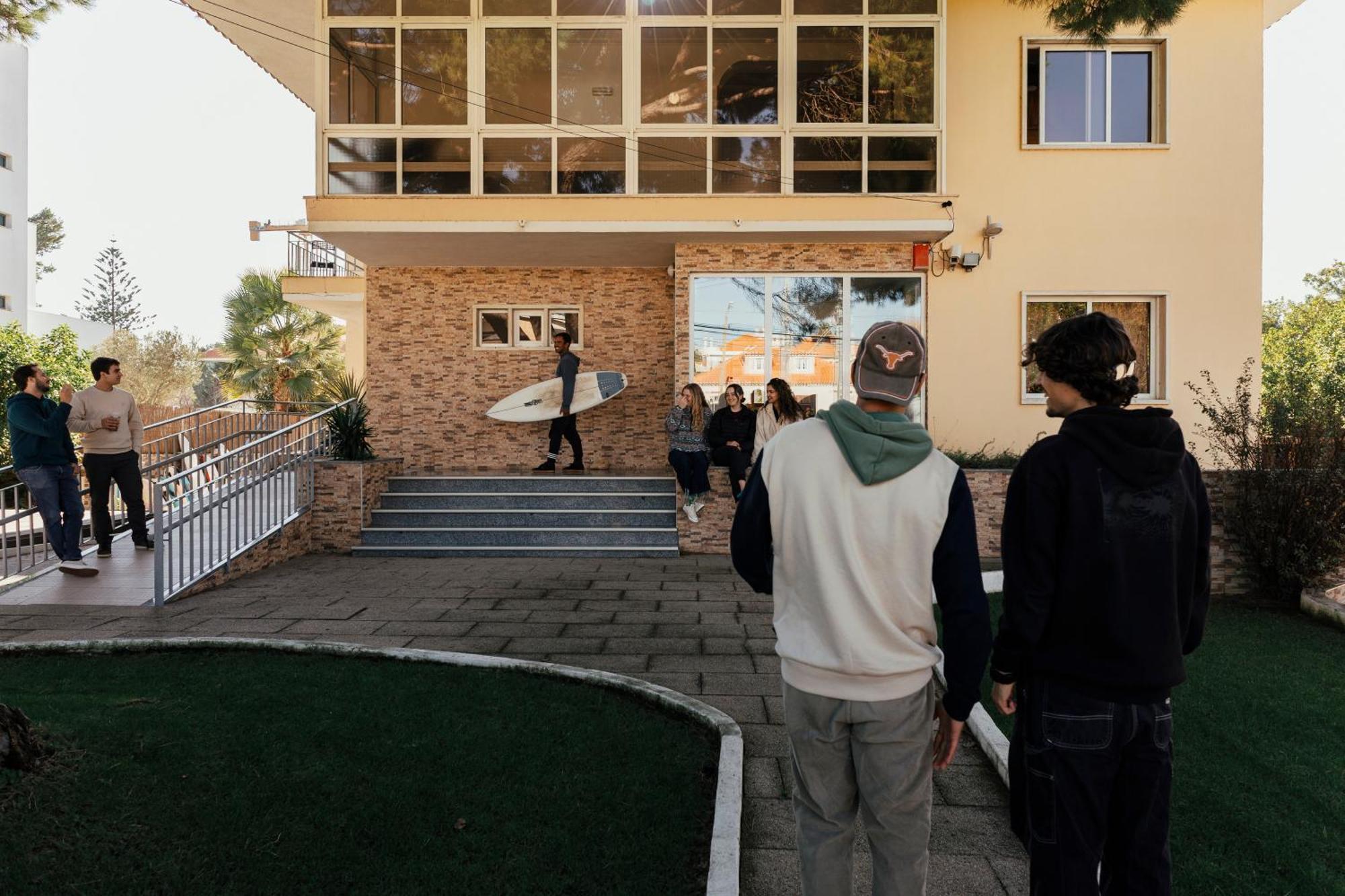 Lisbon Surf Hostel Carcavelos  Extérieur photo